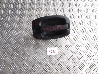 Vonkajšia kľučka pravých predných dverí Fiat Ducato 06>
