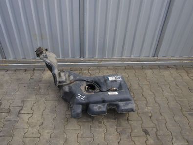 Palivová nádrž Audi A6 C5 97-05
